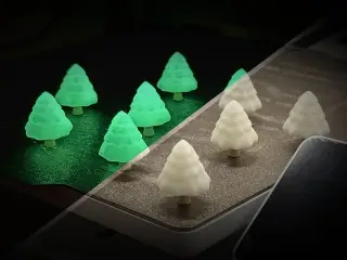Mini Christmas Pine Tree (Glow)