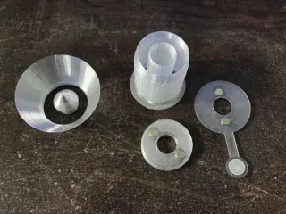 Spool desiccant container with quick swap mag cap & RFID tag