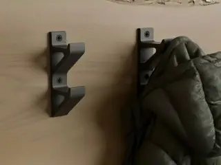 Double strong hook