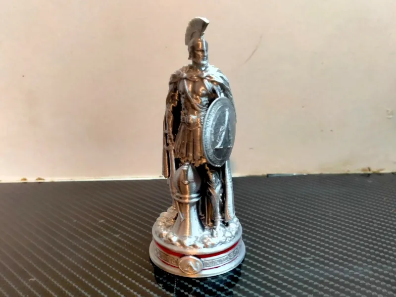 Nebun de șah spartan multicolor 3D