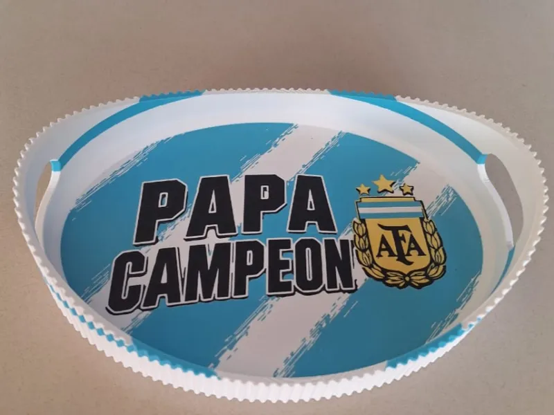 Plateau de la Fête des Pères pour le petit-déjeuner ou les amuse-gueules « Papa champion »