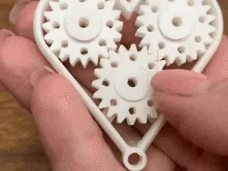 Rotating Heart keychain