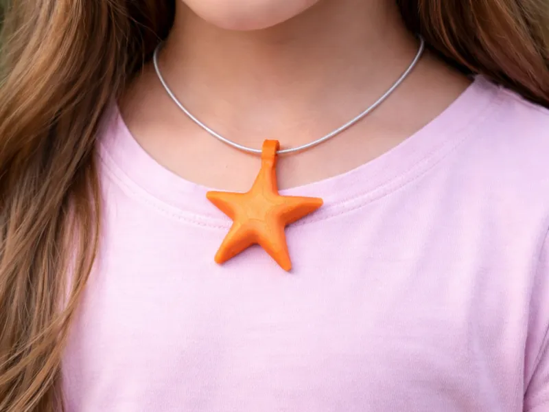 Kickinchiken Pendant