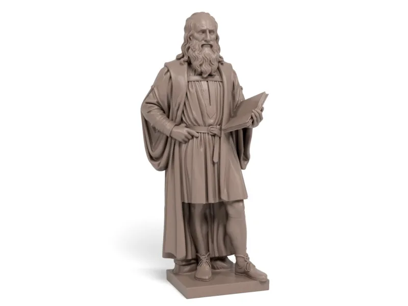 Leonardo da Vinci statue