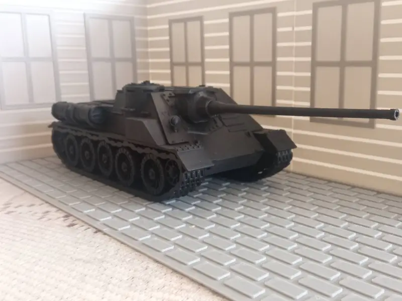 Tank Destroyer SU-100 (1:35)