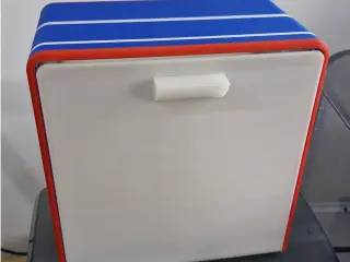 Free standing draw