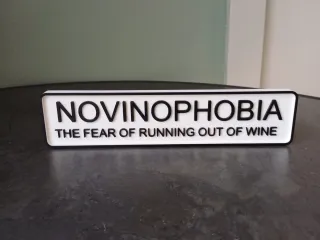 Novinophobia Sign – Funny Wine Lover Decor