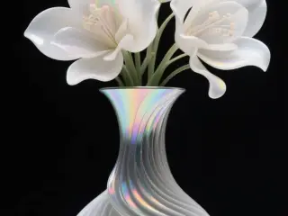 Hyperboloid twisted Vase