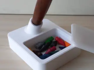 Pen holder for infinity pen
