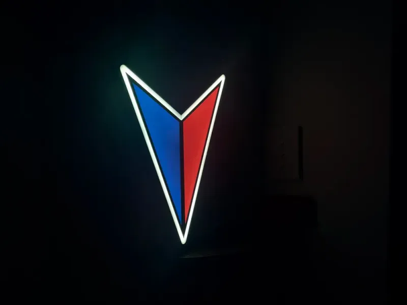 classic Valiant lightbox