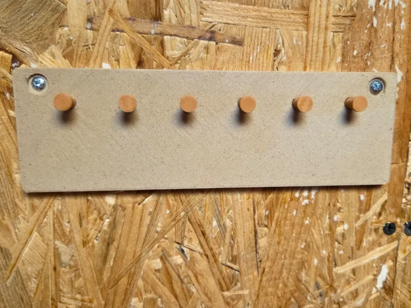 Wand-Schlüsselhalter mit Einsteckhaken