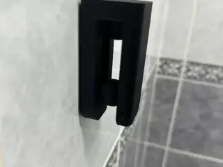 Towel ball hanger