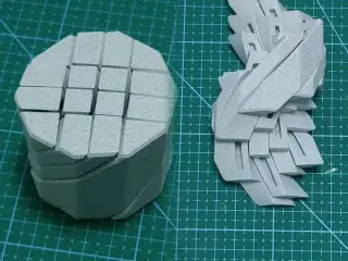 史莱姆减压玩具-多边形石柱