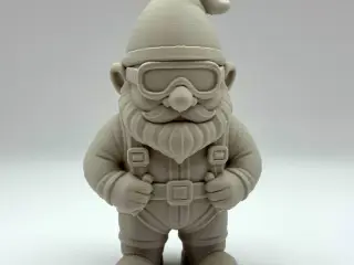 Skydiver Gnome