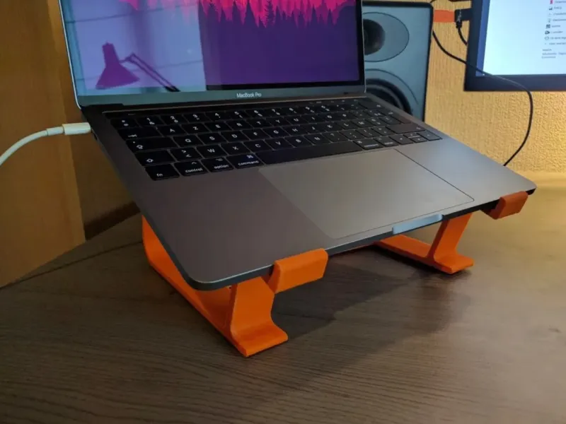 Laptop stand higher