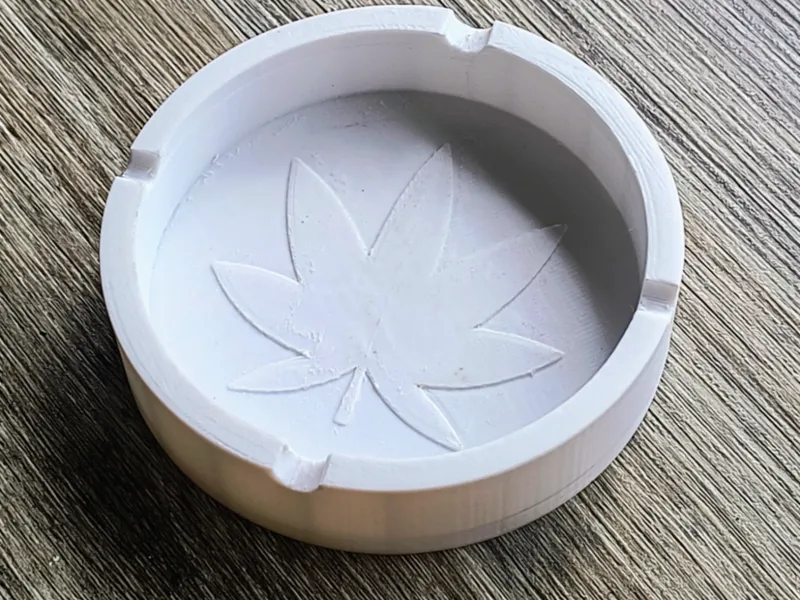 Cendrier rond cannabis