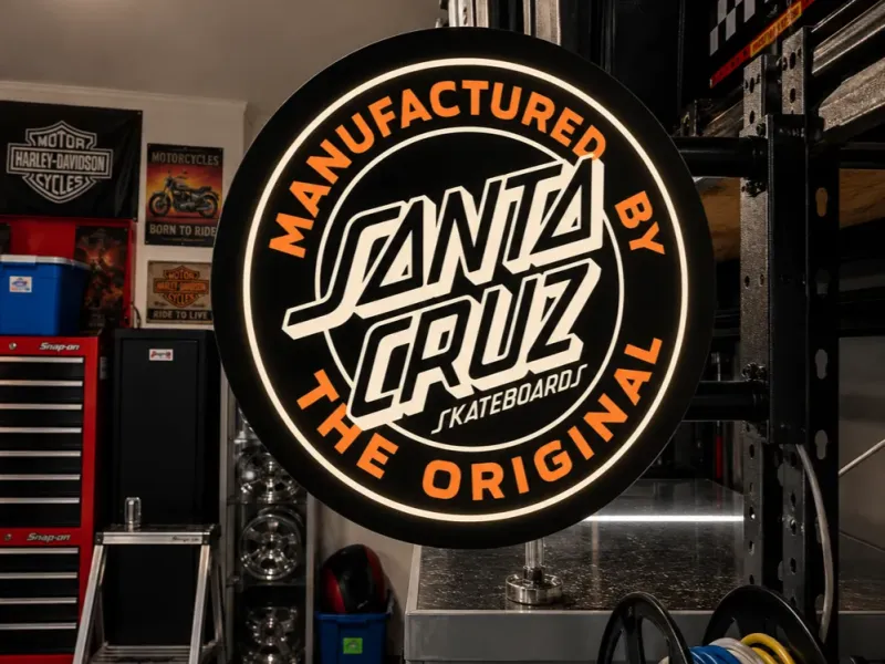 Santa Cruz lightbox sign system