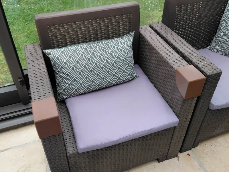 Outdoor Armrest Corner Protector – Patio Furniture Edge Cap