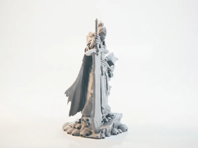 Knight With Huge Sword Fantasy Figurine 3D Printable