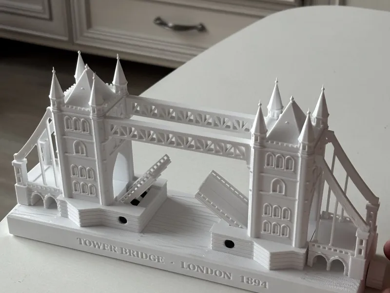 Tower Bridge with Working Bascules - Crank-Operated Model