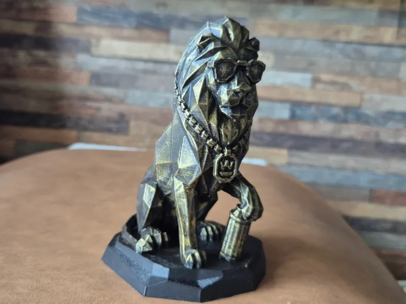 Escultura de león de arte urbano