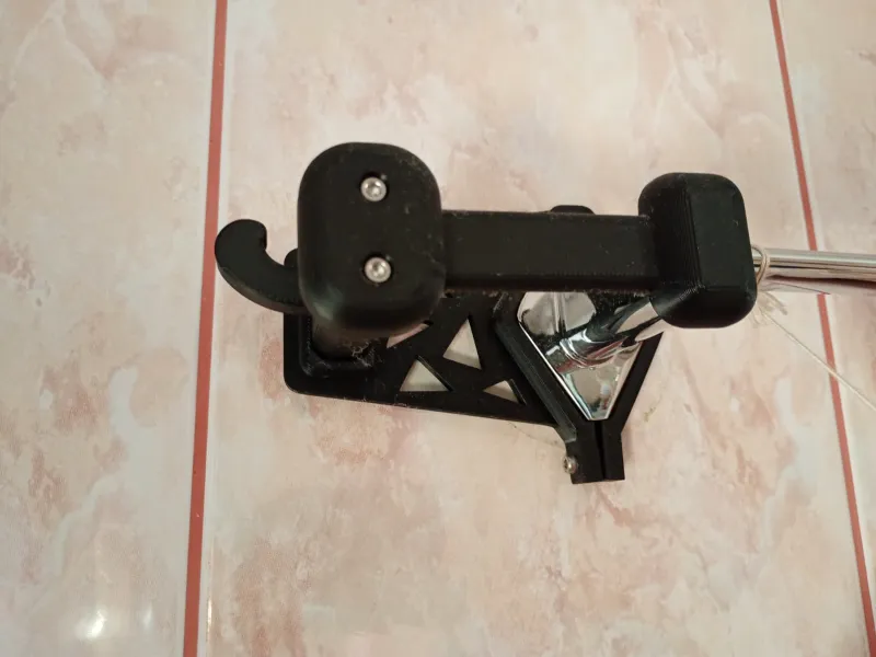 Wall towel rack