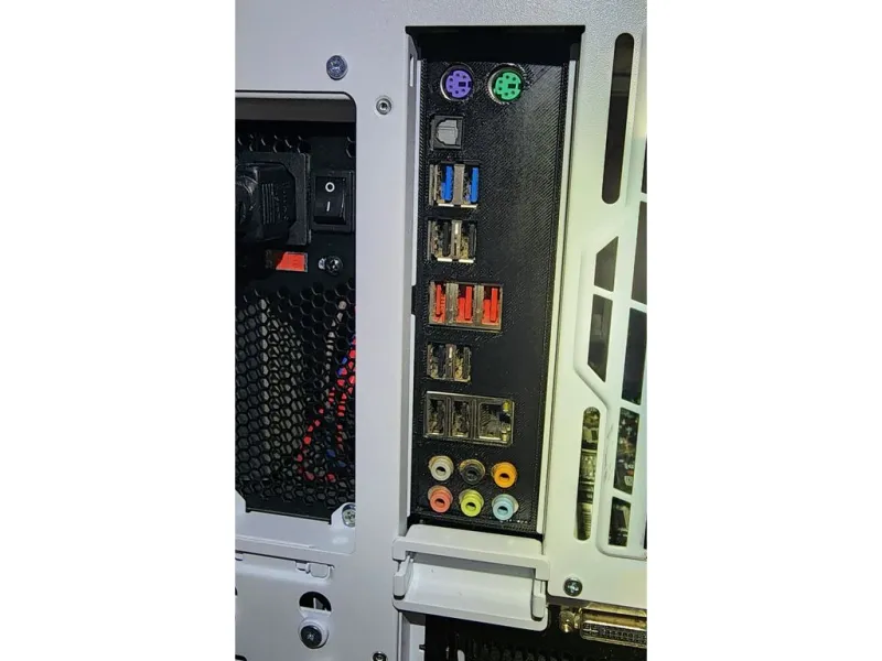 ASUS M5A99FX Pro R2.0 IO Shield