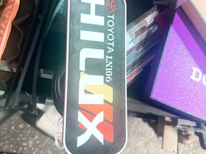 Toyota Hilux LN106 Lightbox