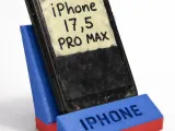 LIMITED EDITION IPHONE 17 PRO MAX STAND-0
