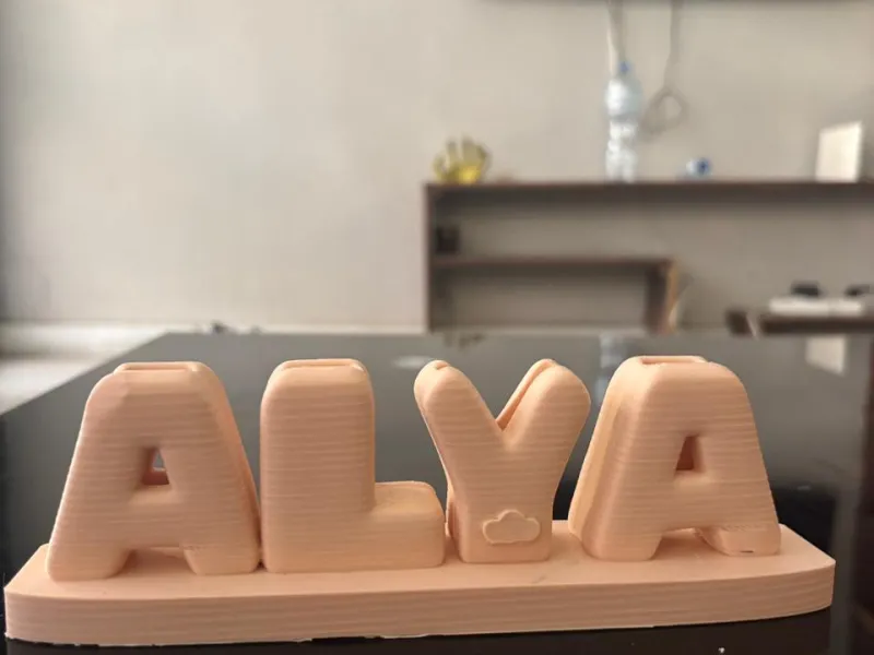 ALYA IN UFFICIO