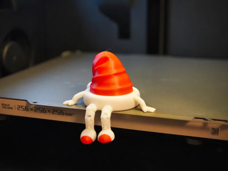Articulated Santa Hat