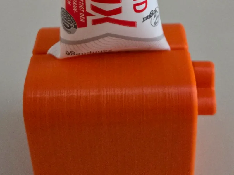 Tubepers, bijv. voor tandpastatubes