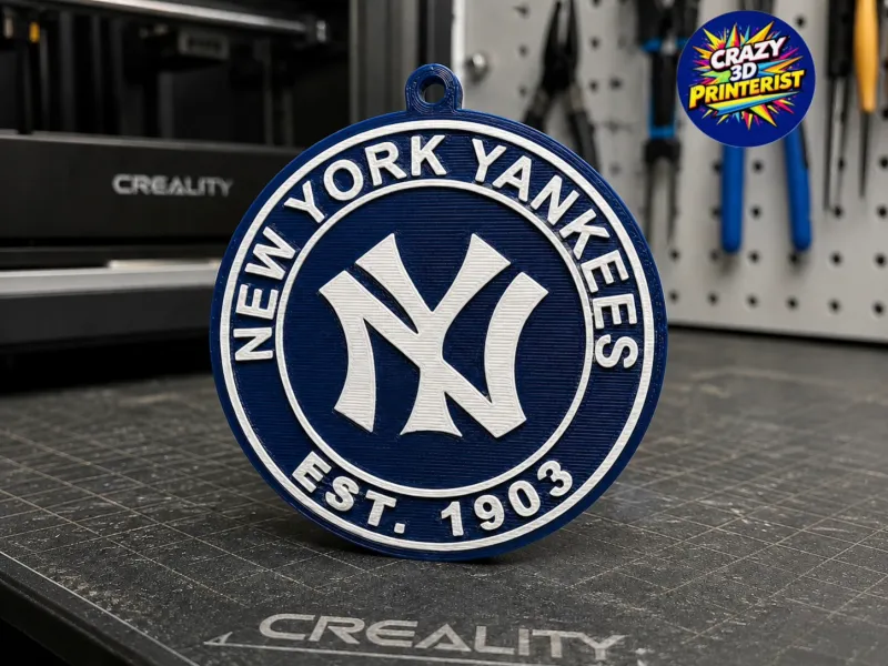 New York Yankees Est. 1903 Logo-Schlüsselanhänger (2 Farben)