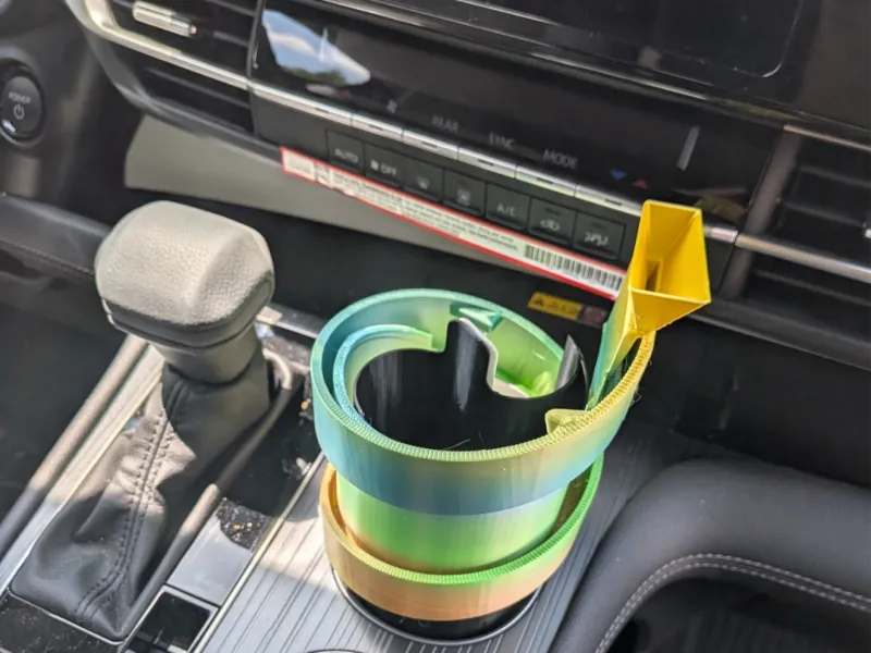 Trieur de pièces hélicoïdal avec adaptateurs pour porte-gobelets