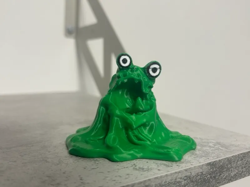 Roblox Animal Hospital — Green Slime Frog! 🐸💚