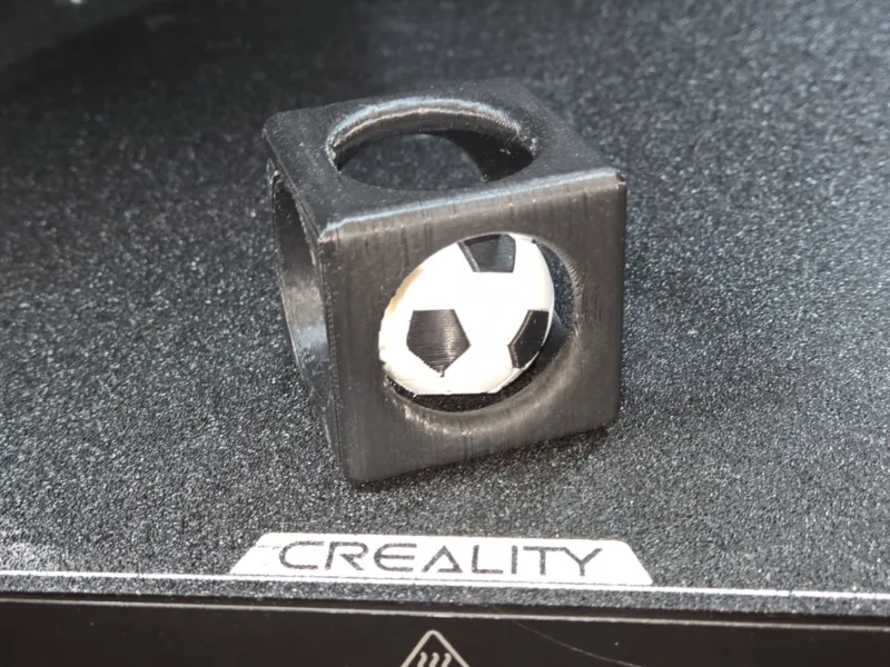 Fußball im Würfel Fidget-Schreibtischspielzeug Druck mit wenig Abfall