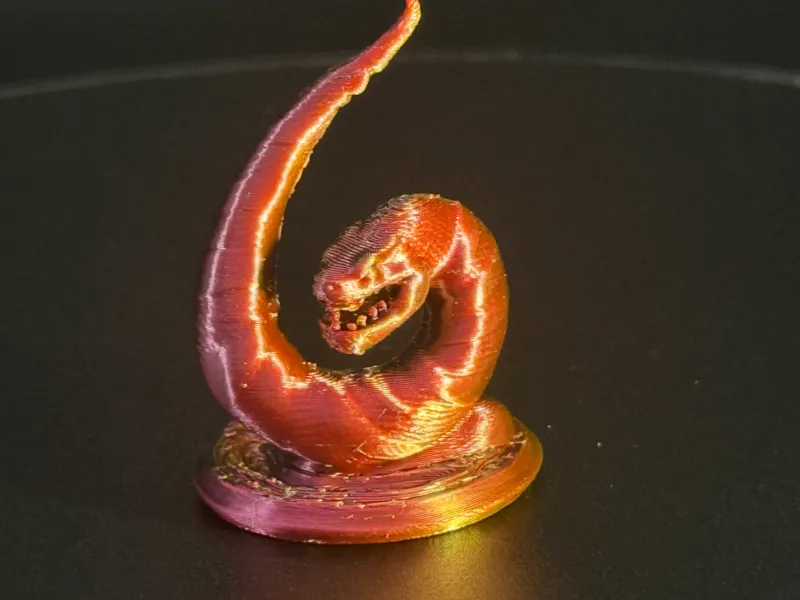 O Guardião Enrolado - Miniatura de Serpente