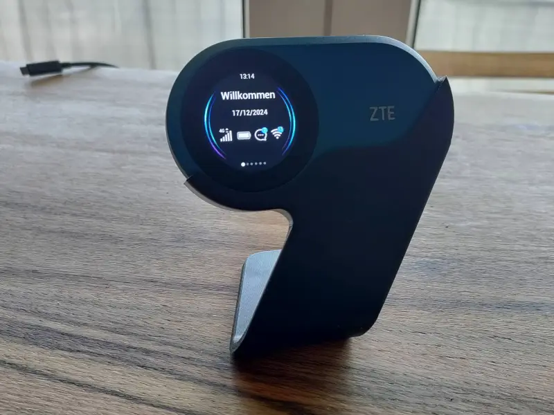 Soporte de mesa para router ZTE U10S Pro — Soporte de escritorio estable