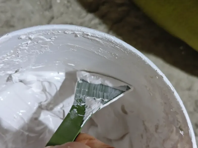 筒壁刮灰辅助工具