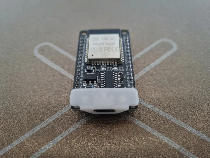 ESP32 Botonera / Ergonomic Button Actuator & Cover for ESP32