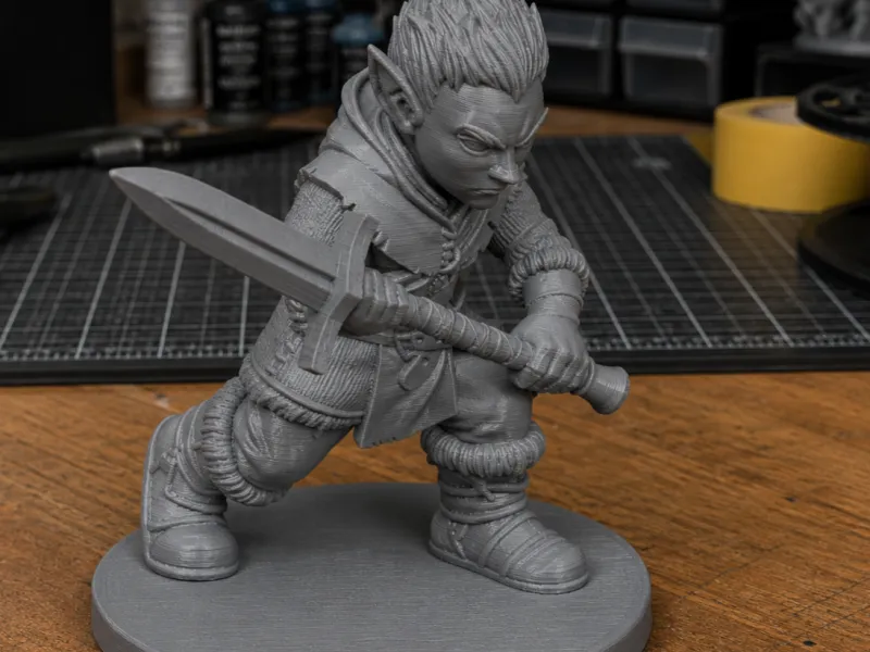 Espadachín Gnomo de Escarcha para DnD - Serie Mágica