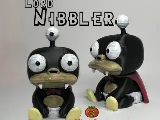 Lord Nibbler – Futurama DeskBuddy Figurine