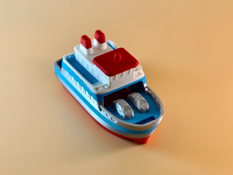 可以浮在水上的汽渡船
