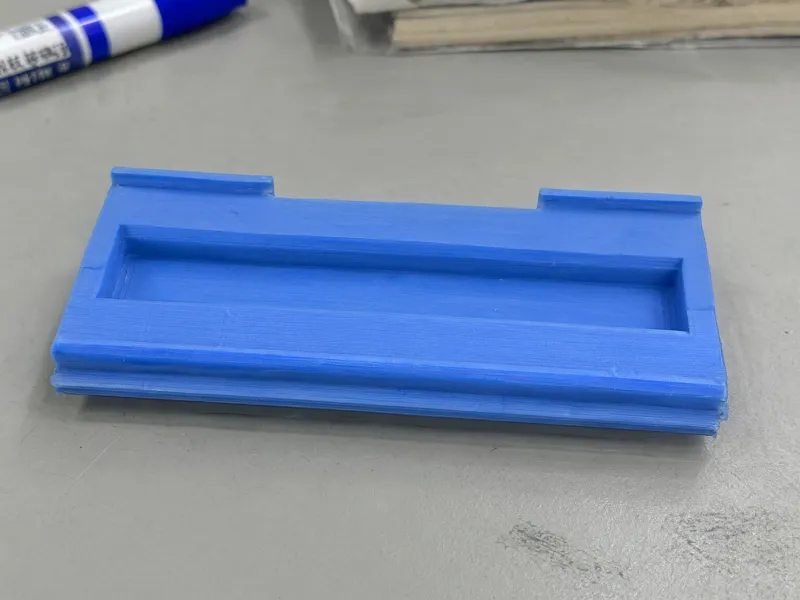 EraserMoat ホワイトボード消しゴム用ダストレスト