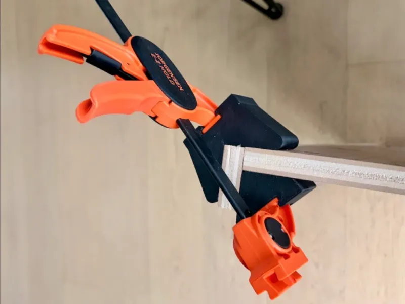 90 Degree Corner Clamp Adapter