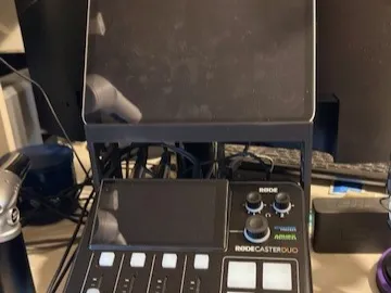 CONSOLE RODECASTER DUO