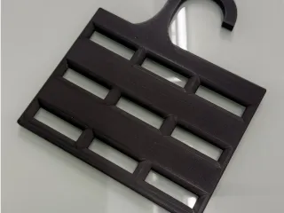 Belt hanger