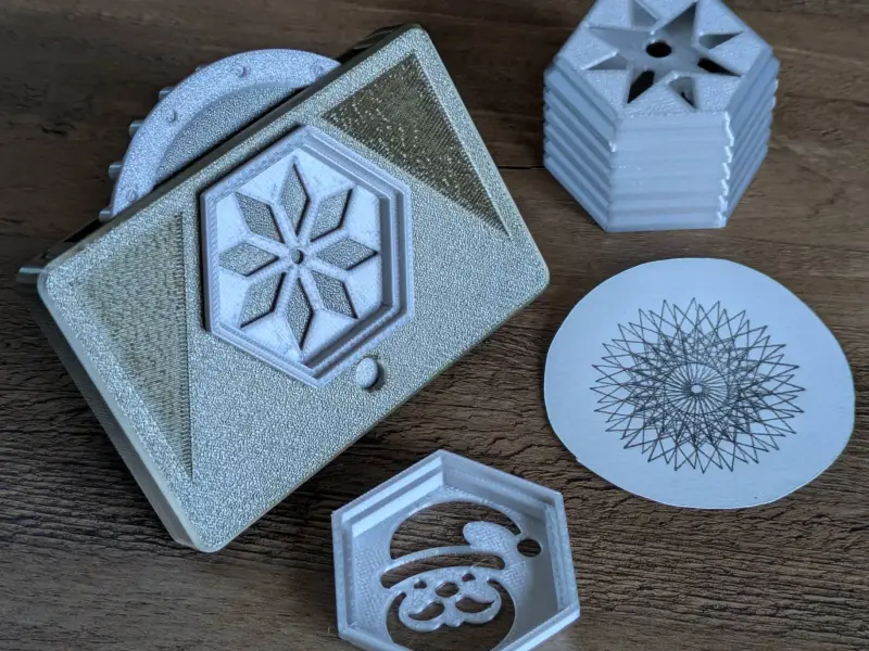 SPIN-A-DOODLE ❄️ The Snowflake Maker!