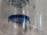 Glass pipe holder with spout-0