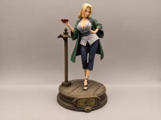 Tsunade Figurine